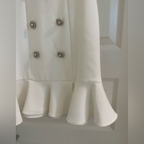 River Island white dress with ruffles and detailed buttons in size two - Picture 3 of 4
